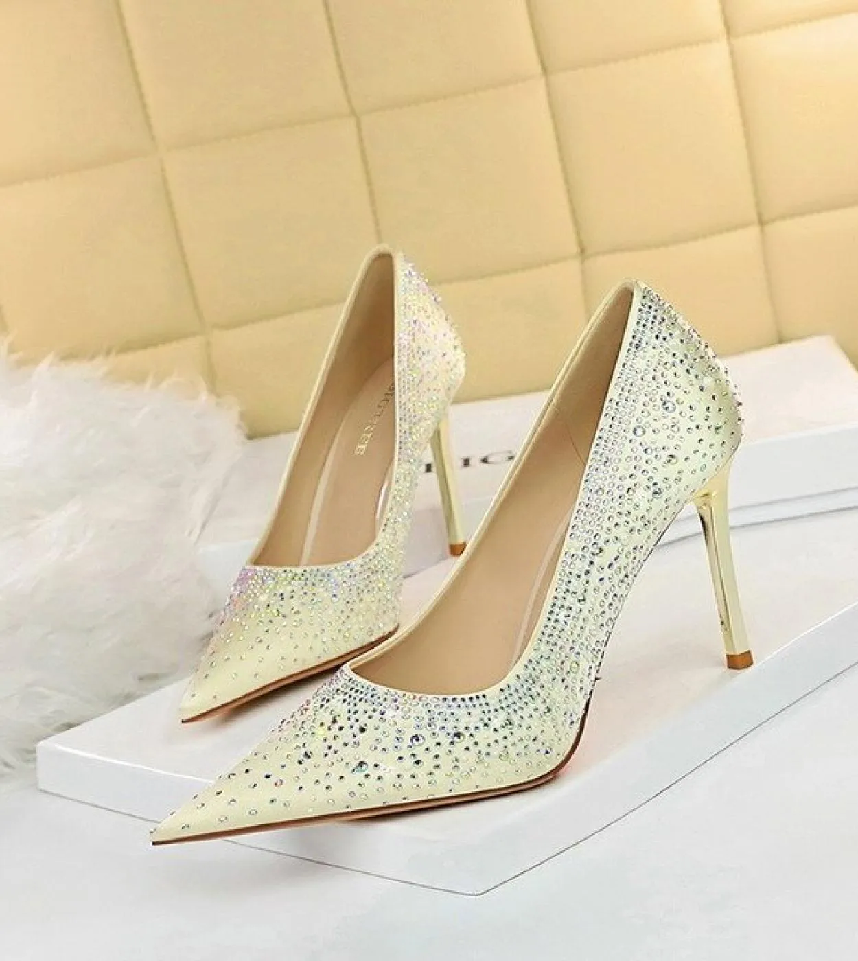 2022 Donne Eleganti Glitter 95 cm Tacchi Alti Décolleté Designer Bling Cristallo Bianco Tacchi A Spillo Da Sposa Scarpe Da Ball