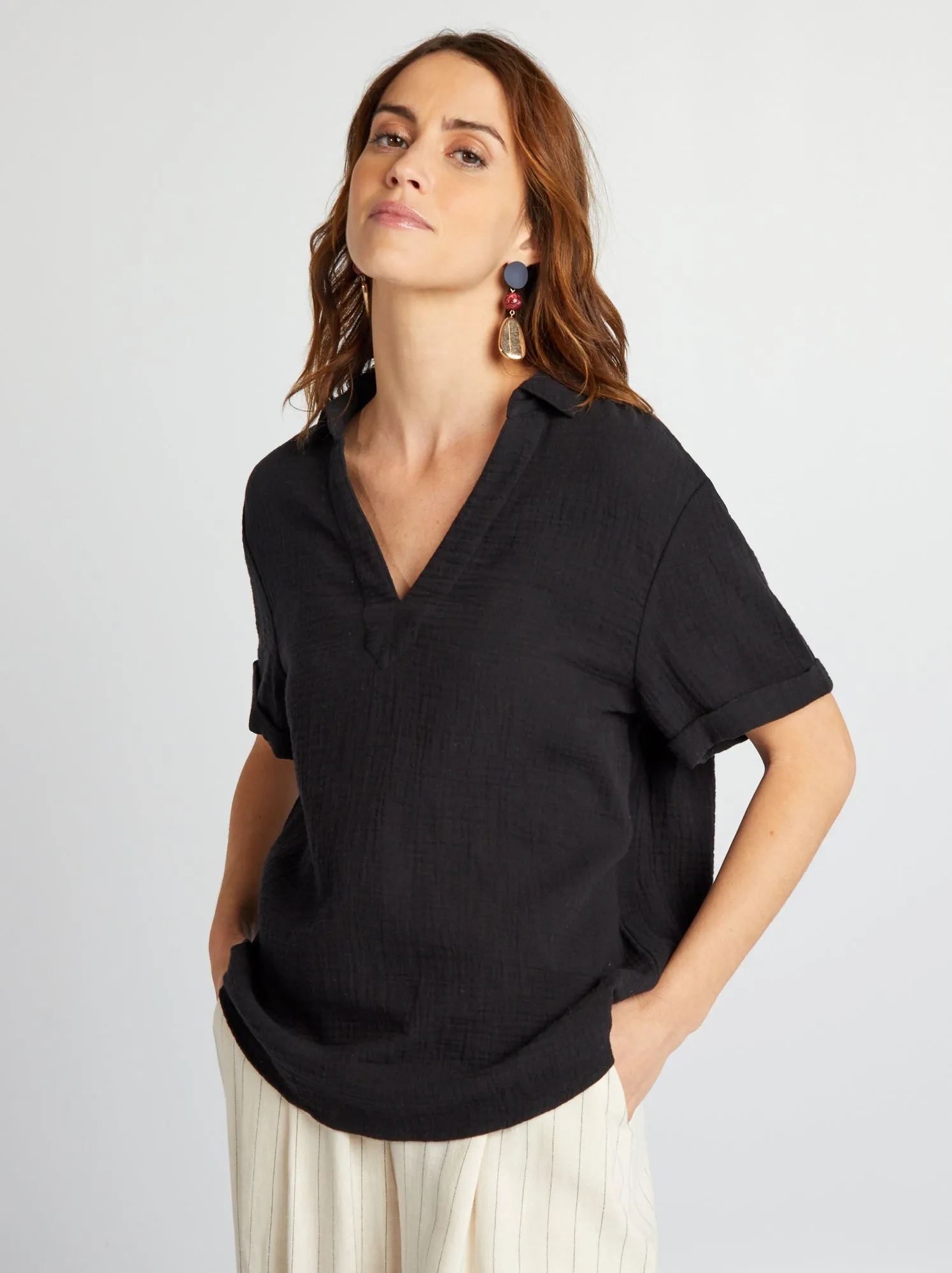 Blusa in garza di cotone con maniche corte - nero