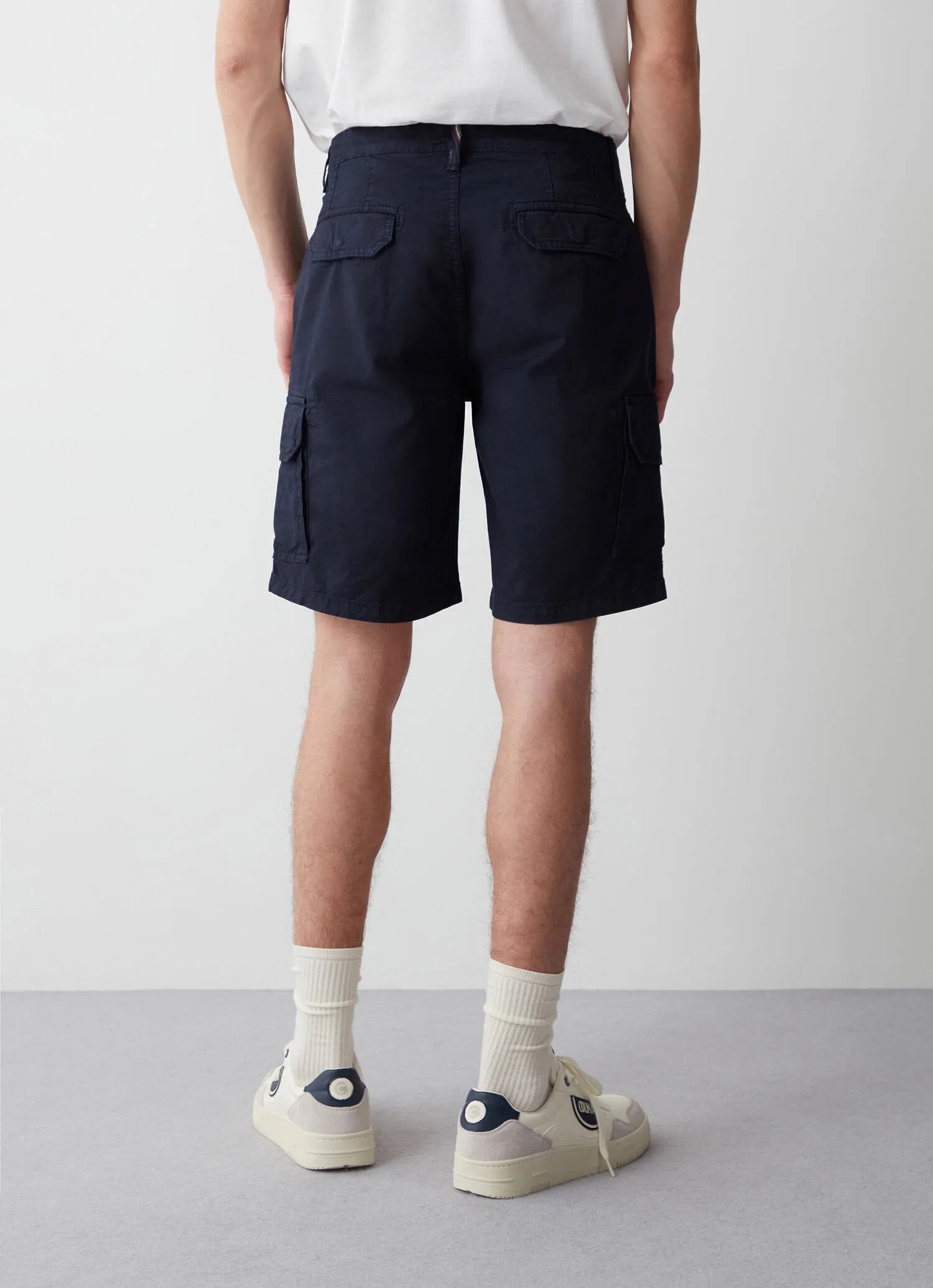 Cotton shorts with pockets