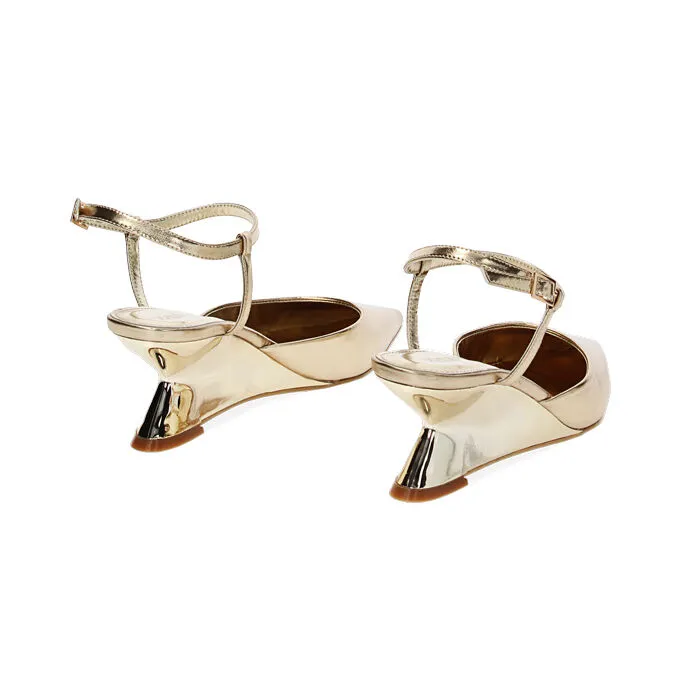 Décolleté slingback oro laminate, zeppa 6,1 cm