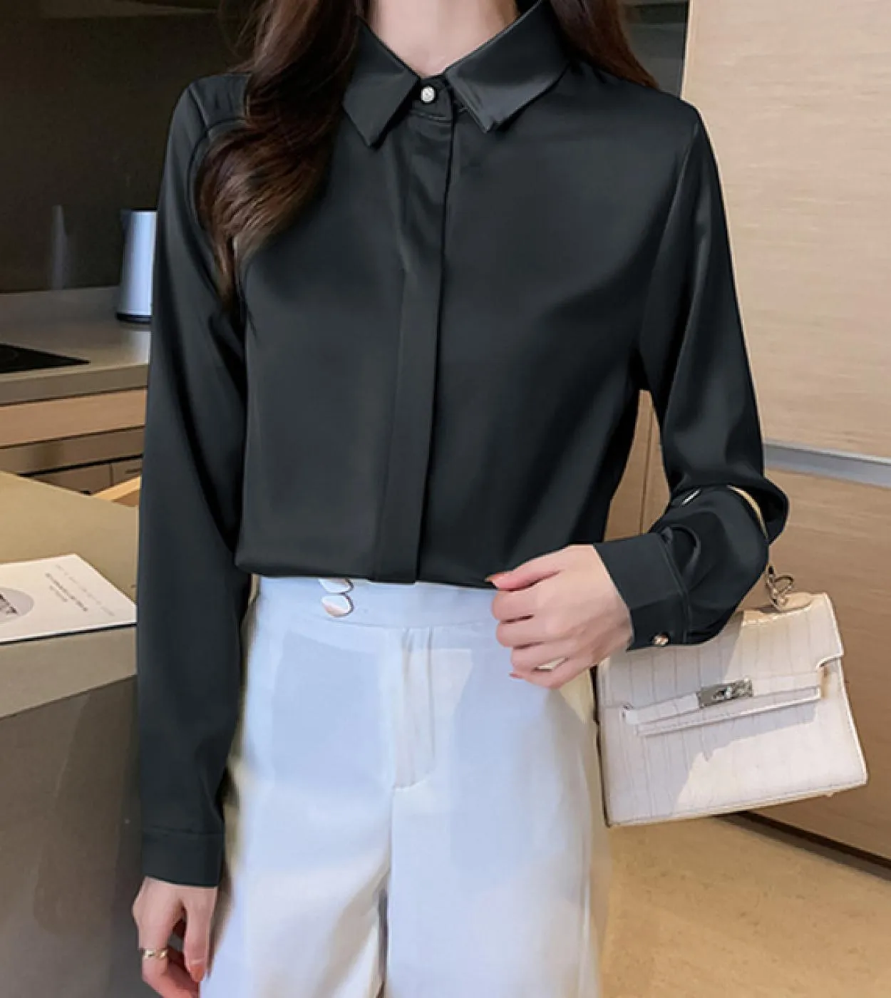 Elegante Office Lady Colletto rovesciato Camicetta solida Donna Autunno Nuova camicia da donna in seta a maniche lunghe Top da d