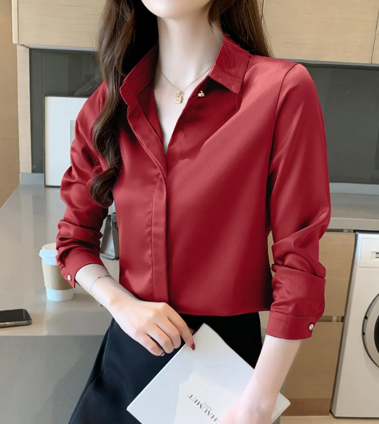 Elegante Office Lady Colletto rovesciato Camicetta solida Donna Autunno Nuova camicia da donna in seta a maniche lunghe Top da d