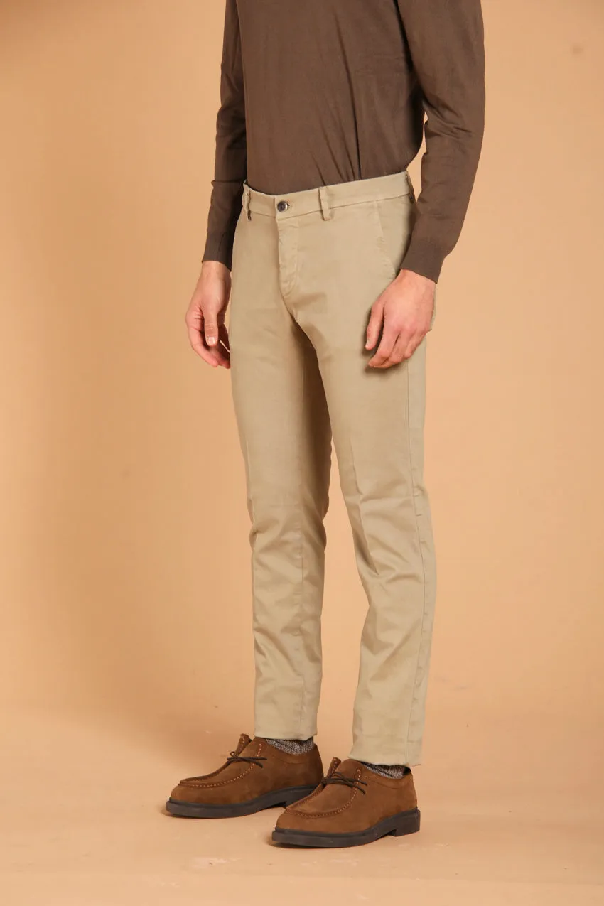 Milano Style pantalon chino homme en gabardine stretch coupe extra slim  ①