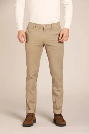 New York Pantalon chino homme en gabardine stretch coupe régulière  ①.