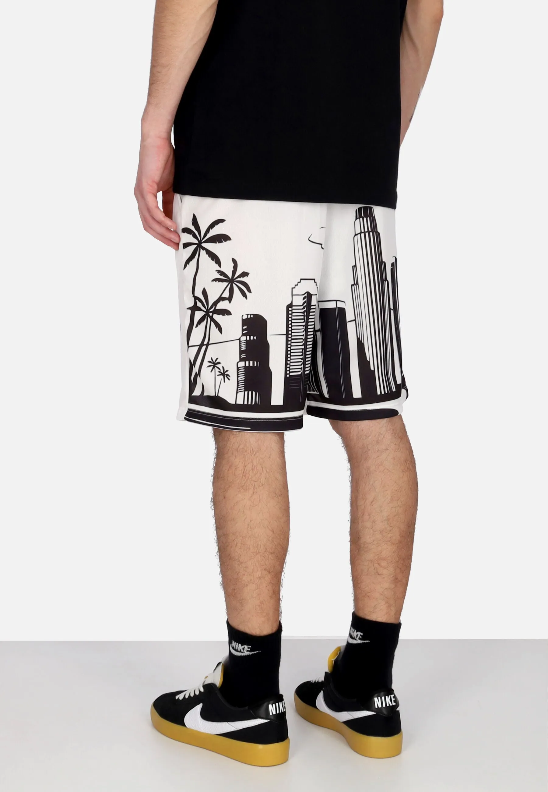 Pantaloncino Tipo Basket Uomo Skyline Shorts White/black